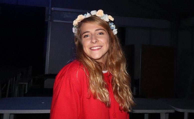Audeline, alumni de l'ESGCI Jeune femme blonde, ancienne étudiante de l'ESGCI